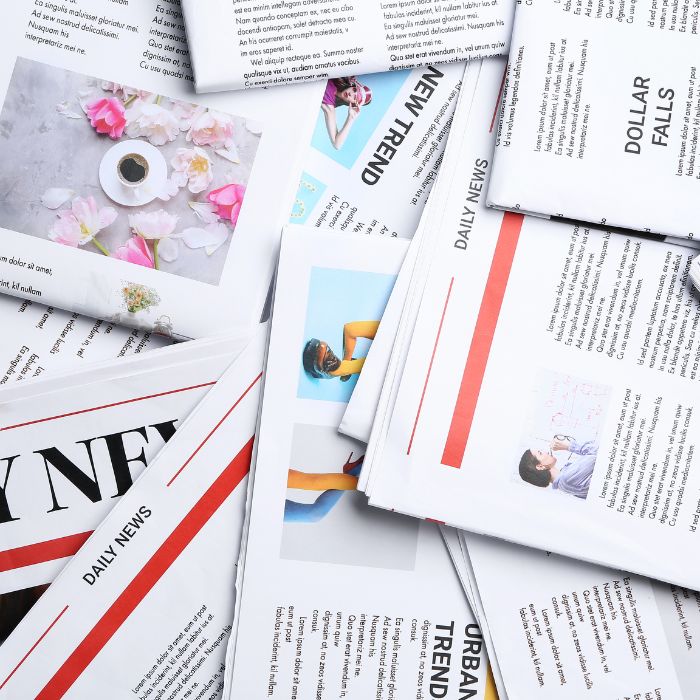 des journaux empilés