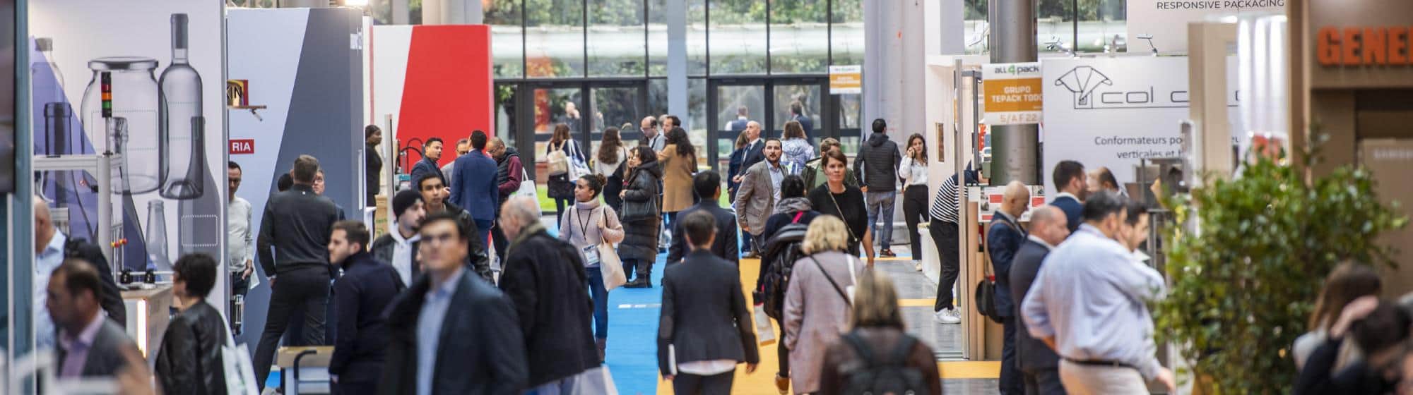 People in the aisles at ALLFORPACK EMBALLAGE PARIS