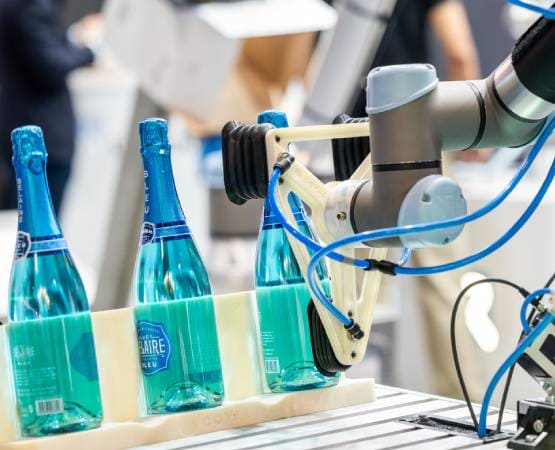 A bottle packaging machine